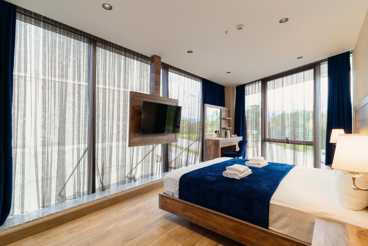 Cozy Loft Hotel Batumi Exterior photo
