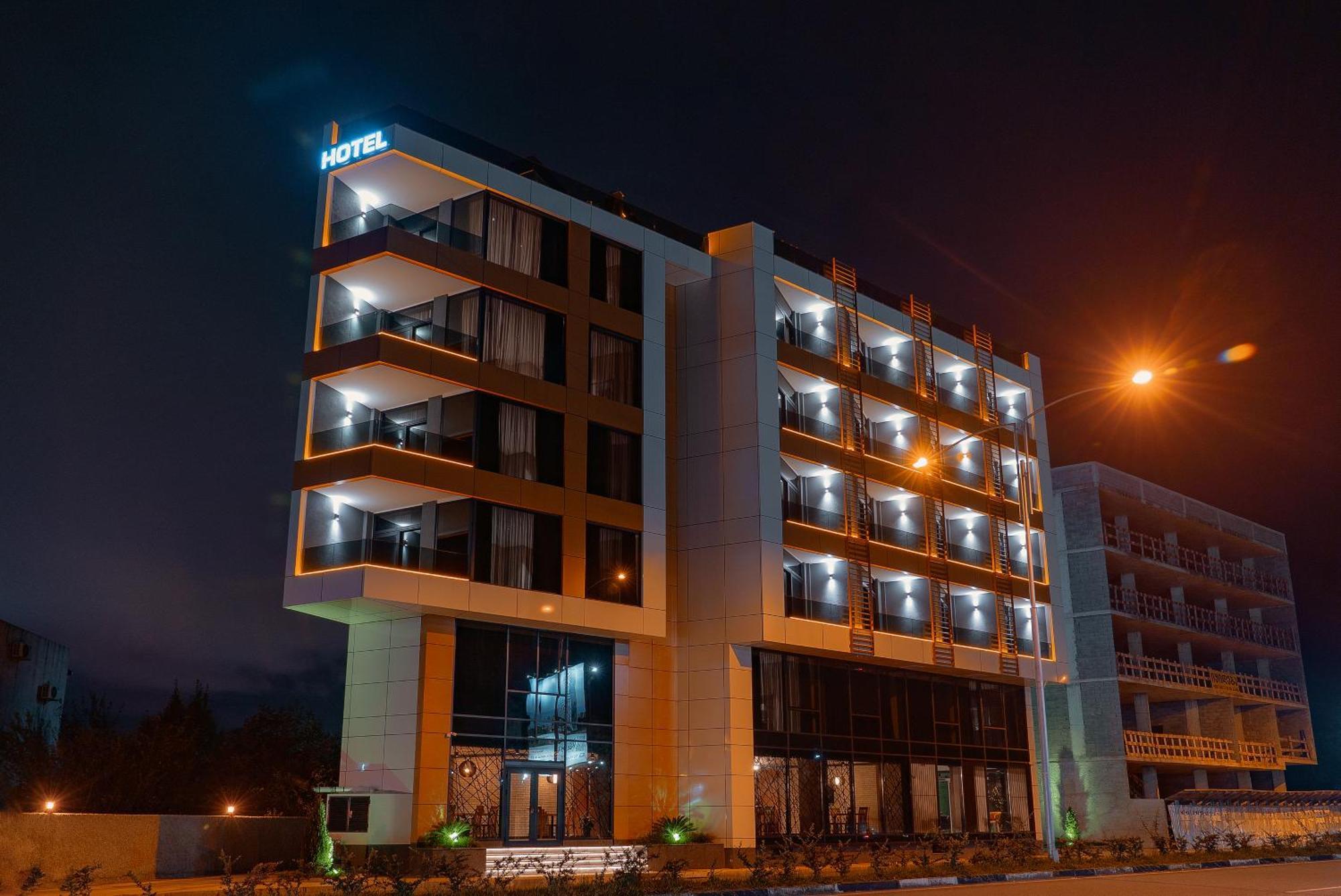 Cozy Loft Hotel Batumi Exterior photo